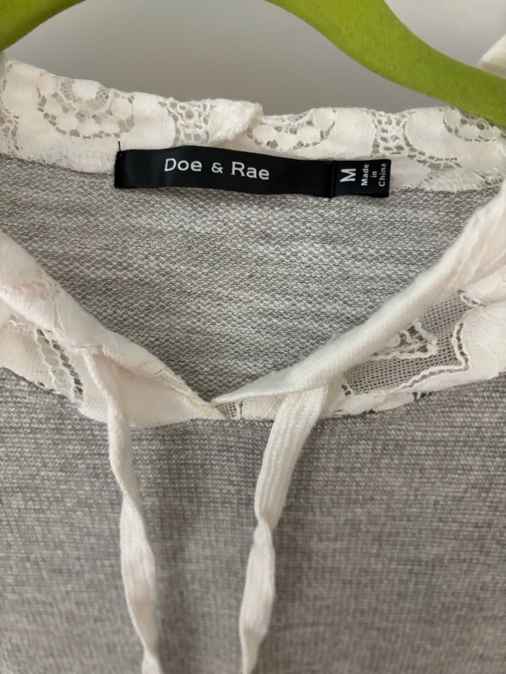 Doe & Rae women’s Med hoodie, lace, crochet, cottagecore, grandmacore, feminine - Picture 4 of 7
